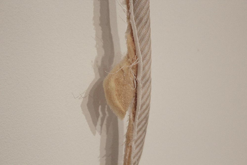 Sara Al Haddad, if i had it all, 2013, mattress outline and wire, variable dimensions. SOLO: i know, i knew, at DUCTAC, Dubai